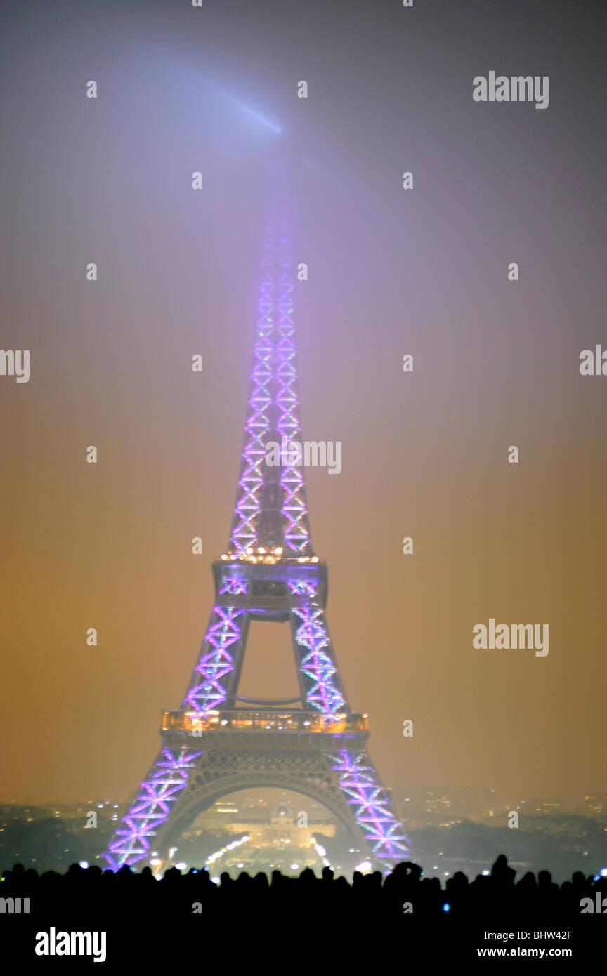 Eiffelturm, Paris bei Nacht, Frankreich Stockfoto