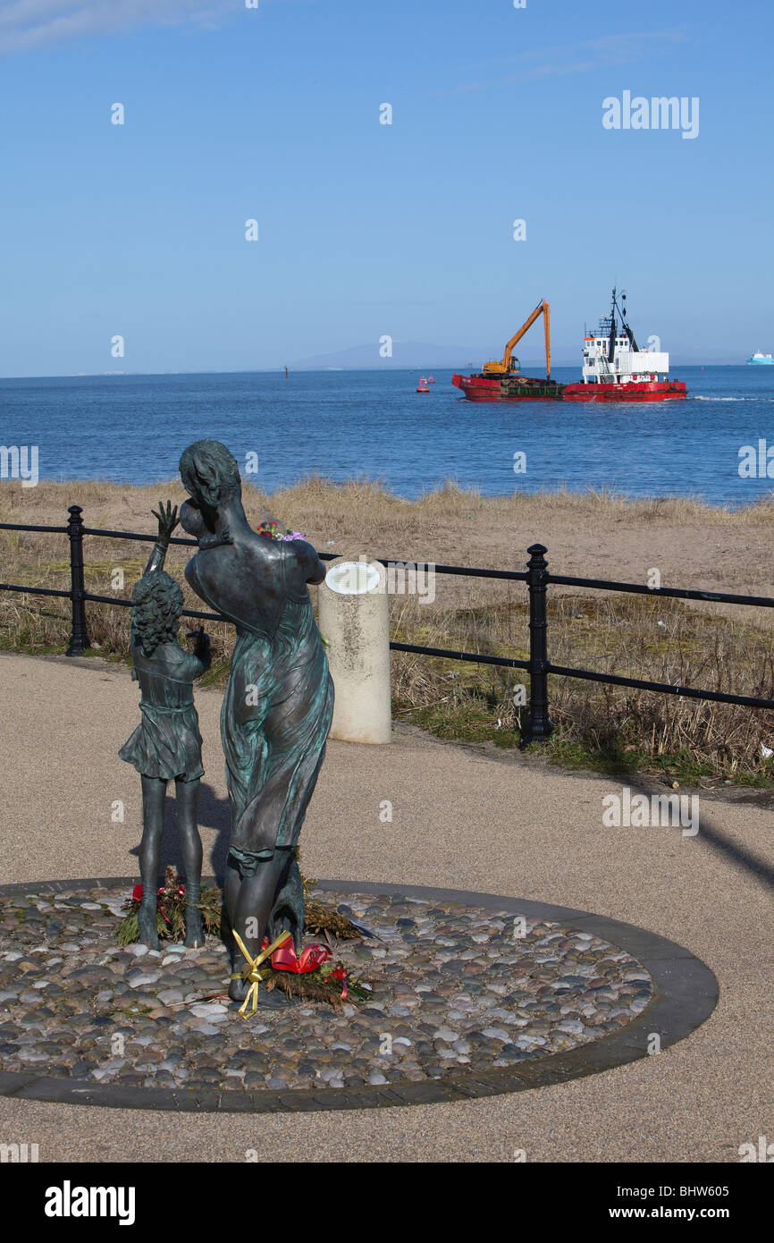 Bagger verlassen Fleetwood Good Bye statue Stockfoto