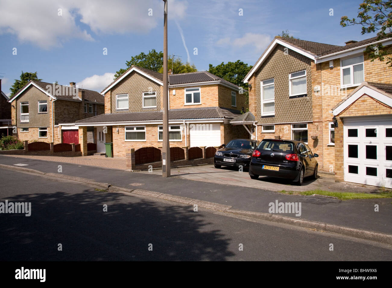 Suburban 1960 freistehende Häuser, Gatley, Manchester Stockfoto