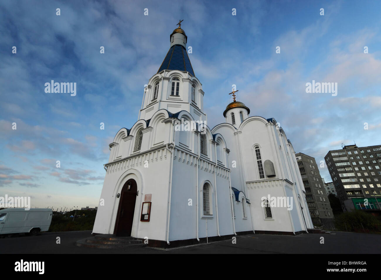 Russisch-orthodoxe Kirche des Erlösers-auf-den - Gewässer in Murmansk, Russland. Stockfoto