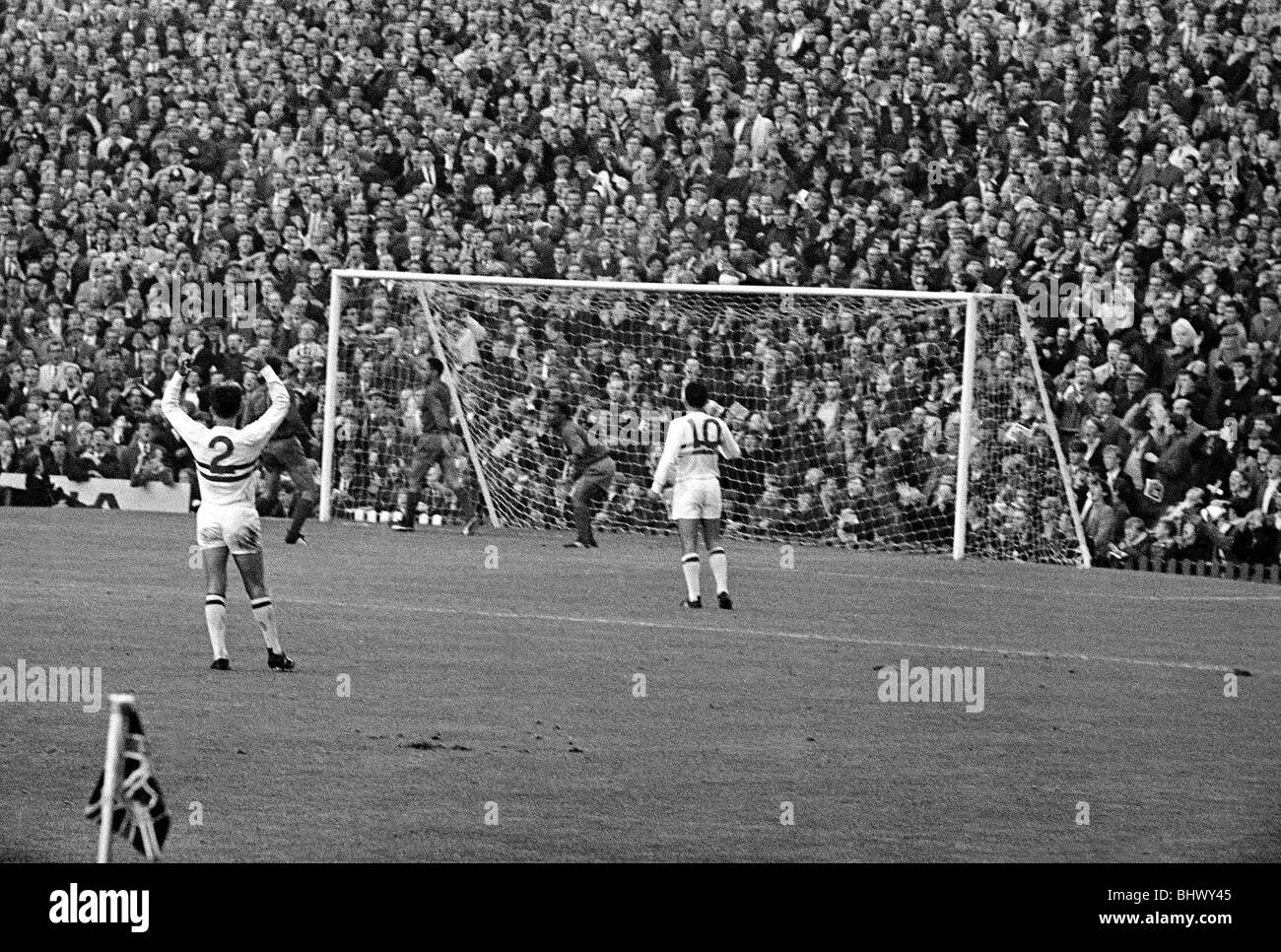 Welt Cup Fußball 1966 Ungarn V Portugal © Mirrorpix 1960er Jahre Stockfoto