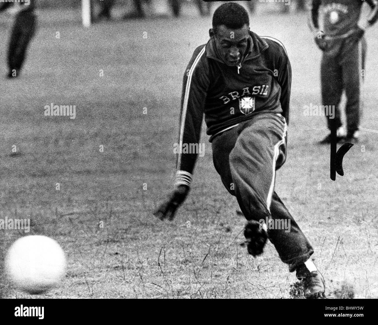 Brasilianische Fußballstar Pele in einer Trainingseinheit in Bolton während der 1966 WM-Turnier in England Juli 1966 Stockfoto