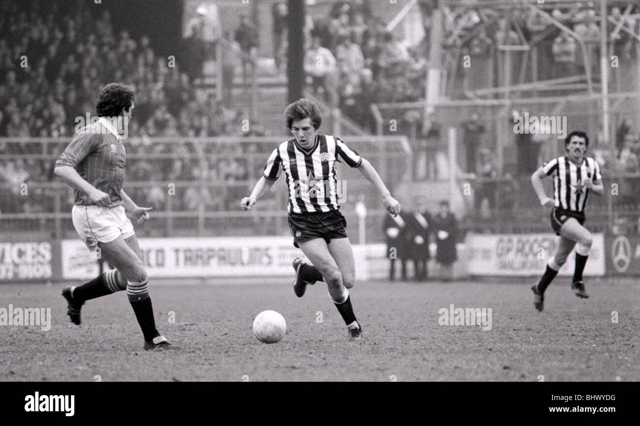 April 1984 Charlton Athletic V Newcastle United Football 1980er Jahre Fußball Spieler Peter Beardsley Stockfoto