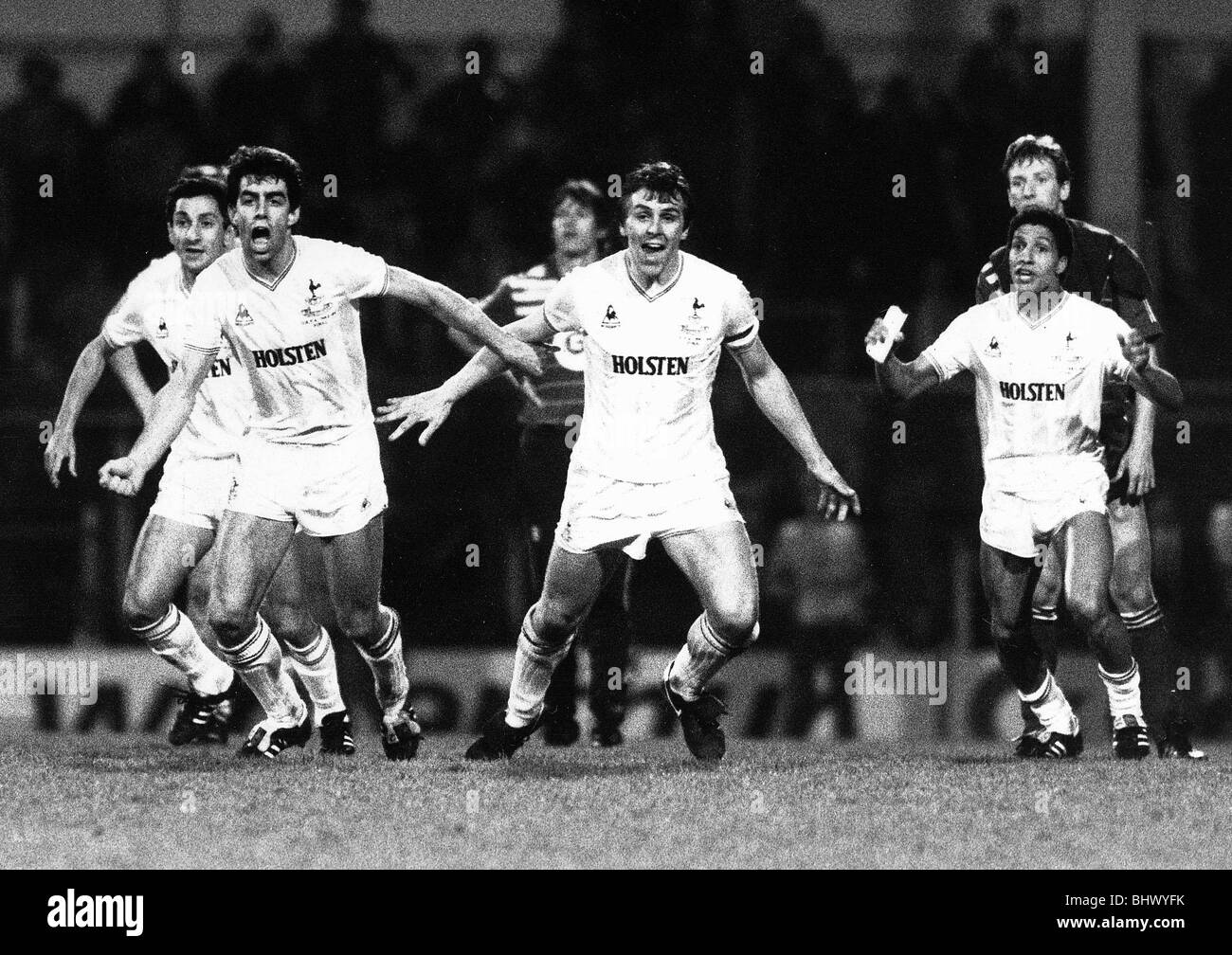 UEFA-Cup-Finale zweite Bein an der White Hart Lane Mai 1984 Tottenham Hotspur 1 V Anderlecht 1 (Spurs gewinnt im Elfmeterschiessen) Sporen Spieler Stockfoto