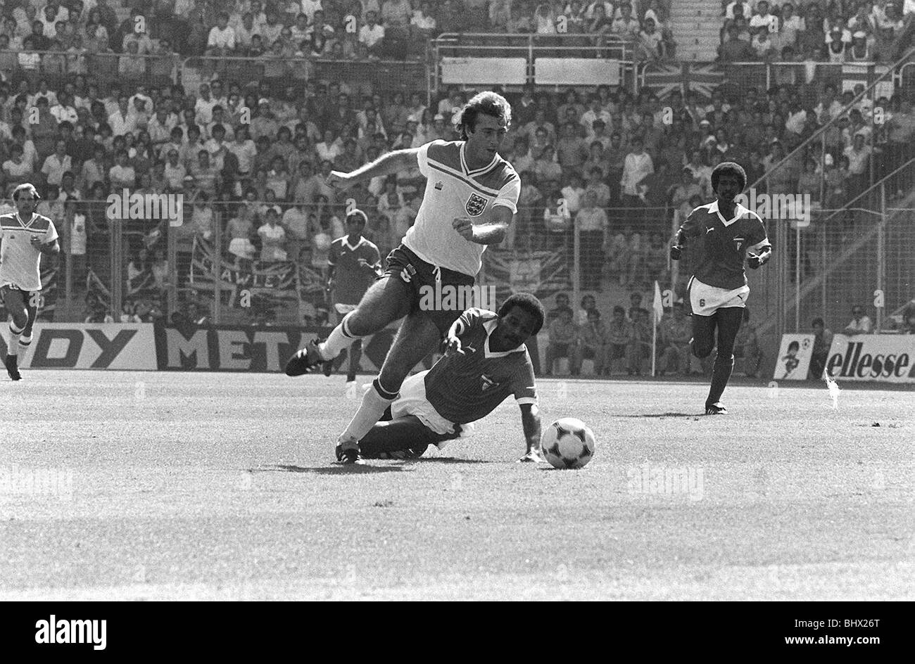 Trevor Francis in Aktion während England 1 Kuwait 0 1982 beim World cup Stockfoto