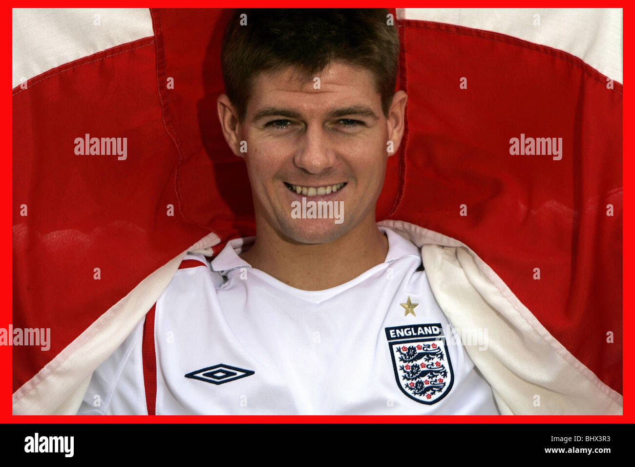 Englands Steven Gerrard freut sich auf die WM Viertel Finale gegen Portugal Juni 2006 Stockfoto