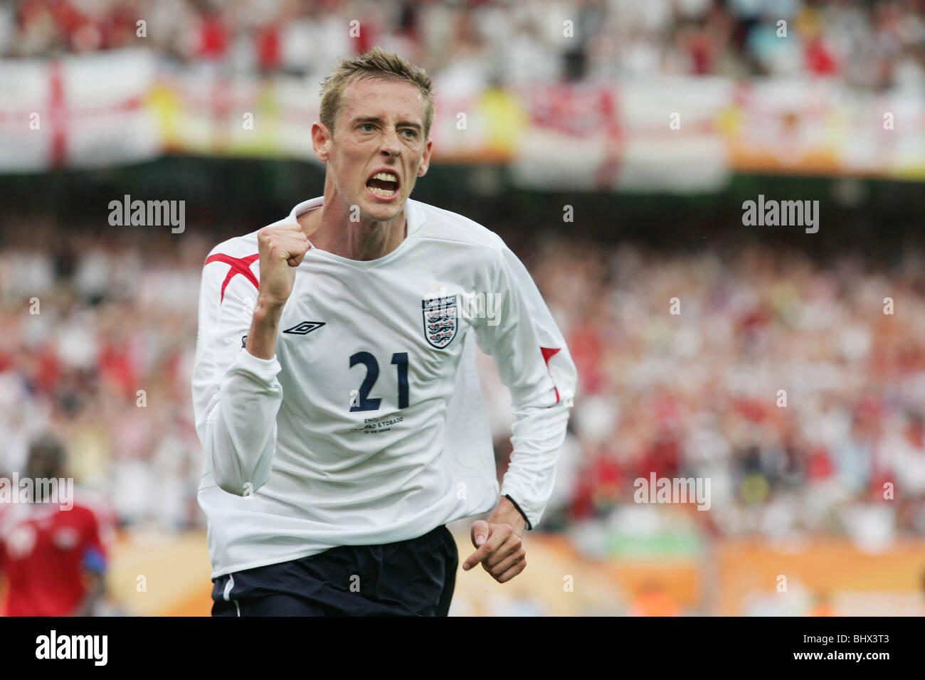 Peter Crouch England Spieler feiert nach Tor 15. Juni 2006. Stockfoto