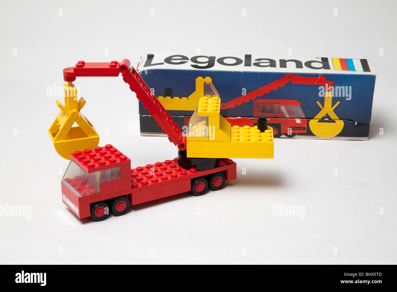 Altes Lego Spielzeug set Loader Eimer Stockfoto