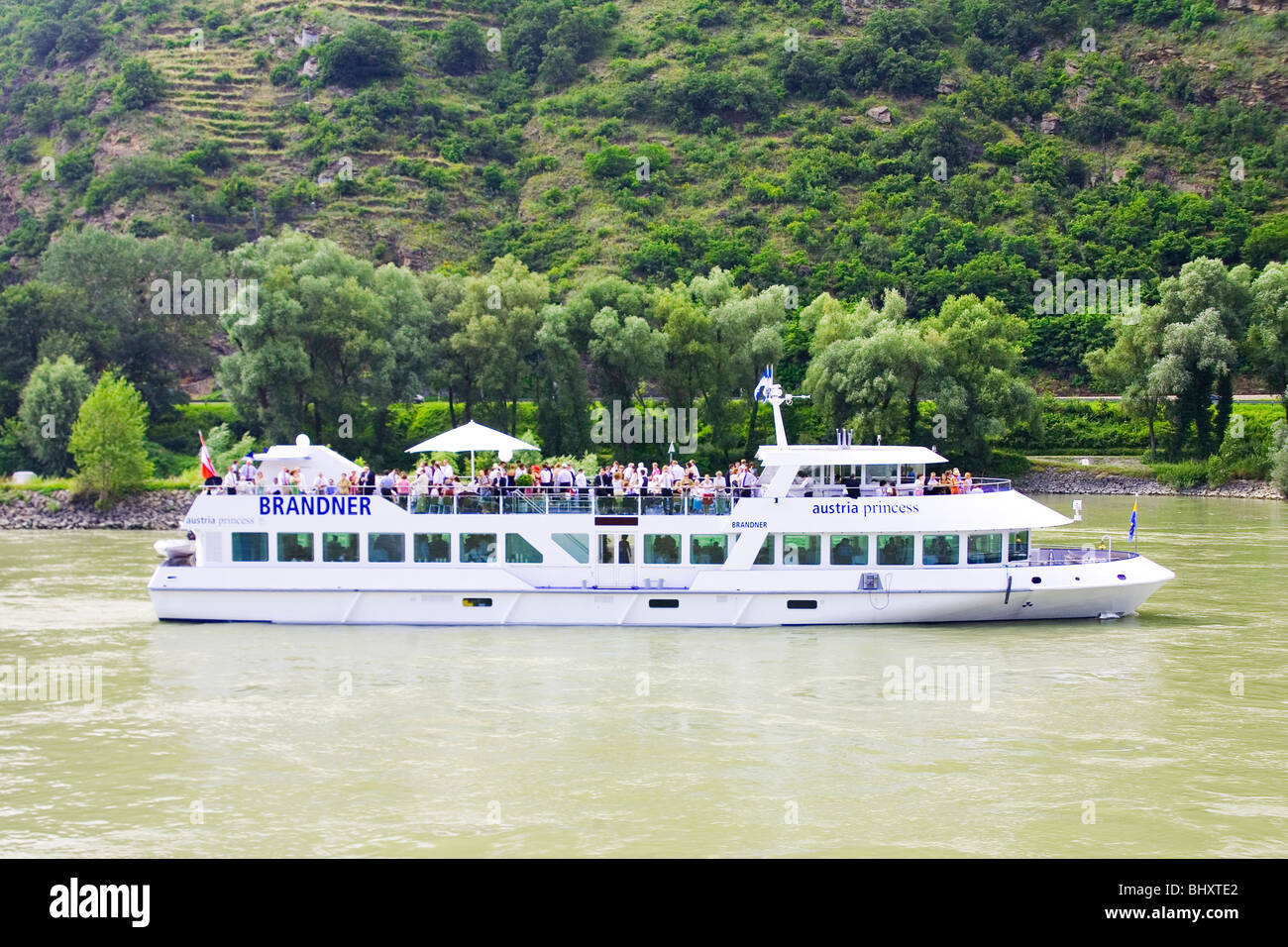 Passagierschiff auf der Donau in der Wachau Stockfoto