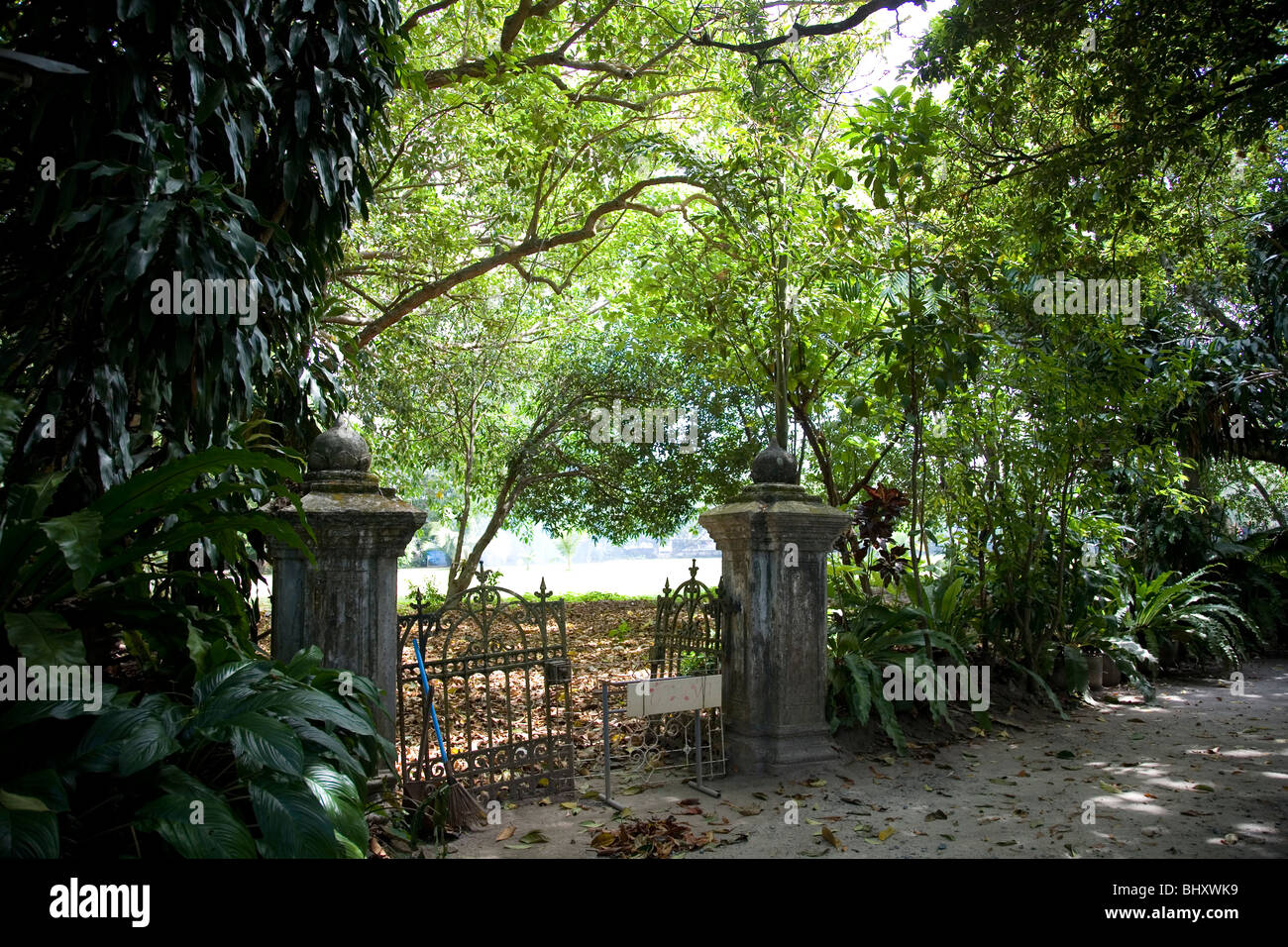 Chinpracha Haus Garten Tor-Phuket Stockfoto
