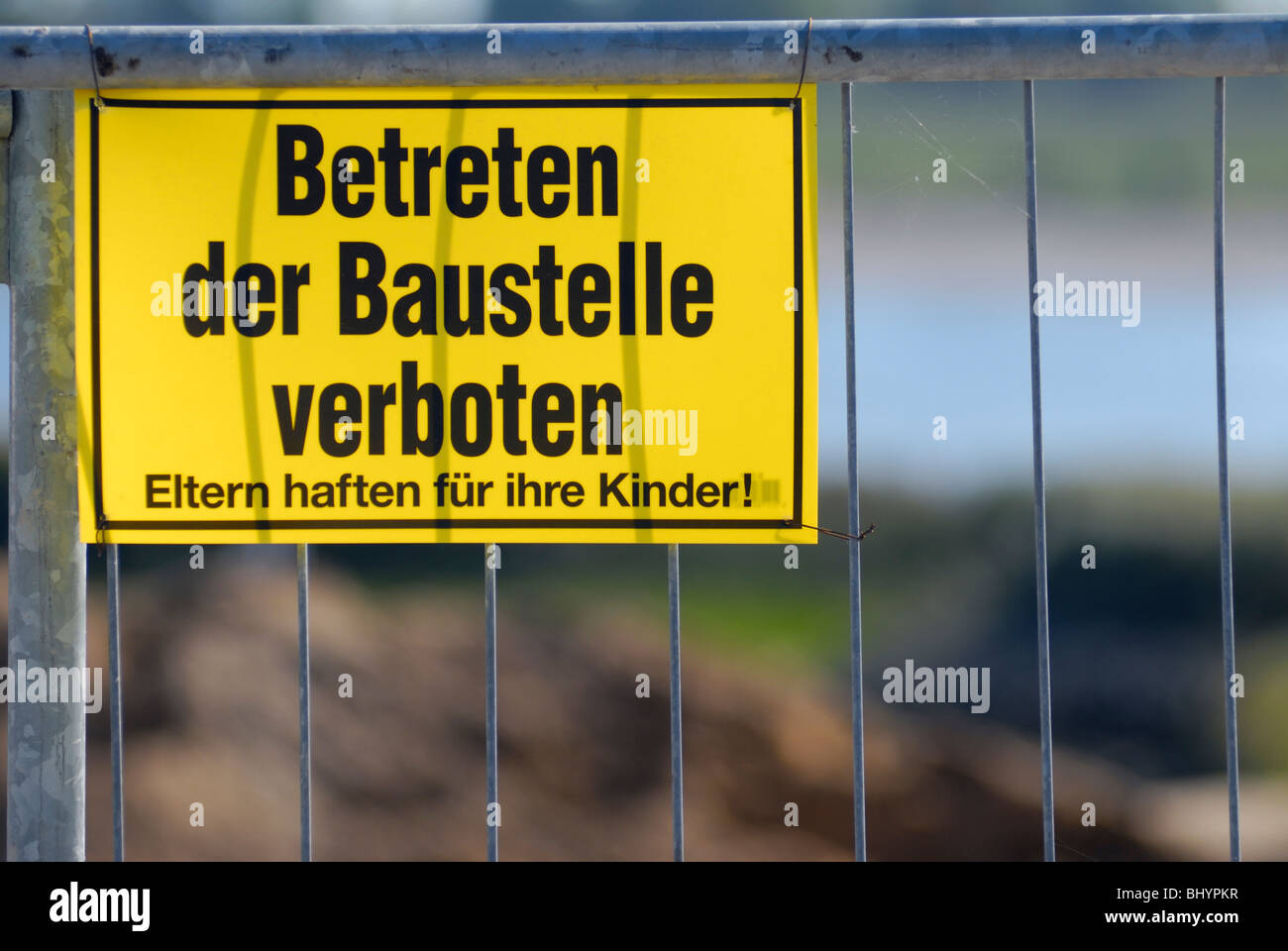 Betreten der Baustelle verboten Stockfoto