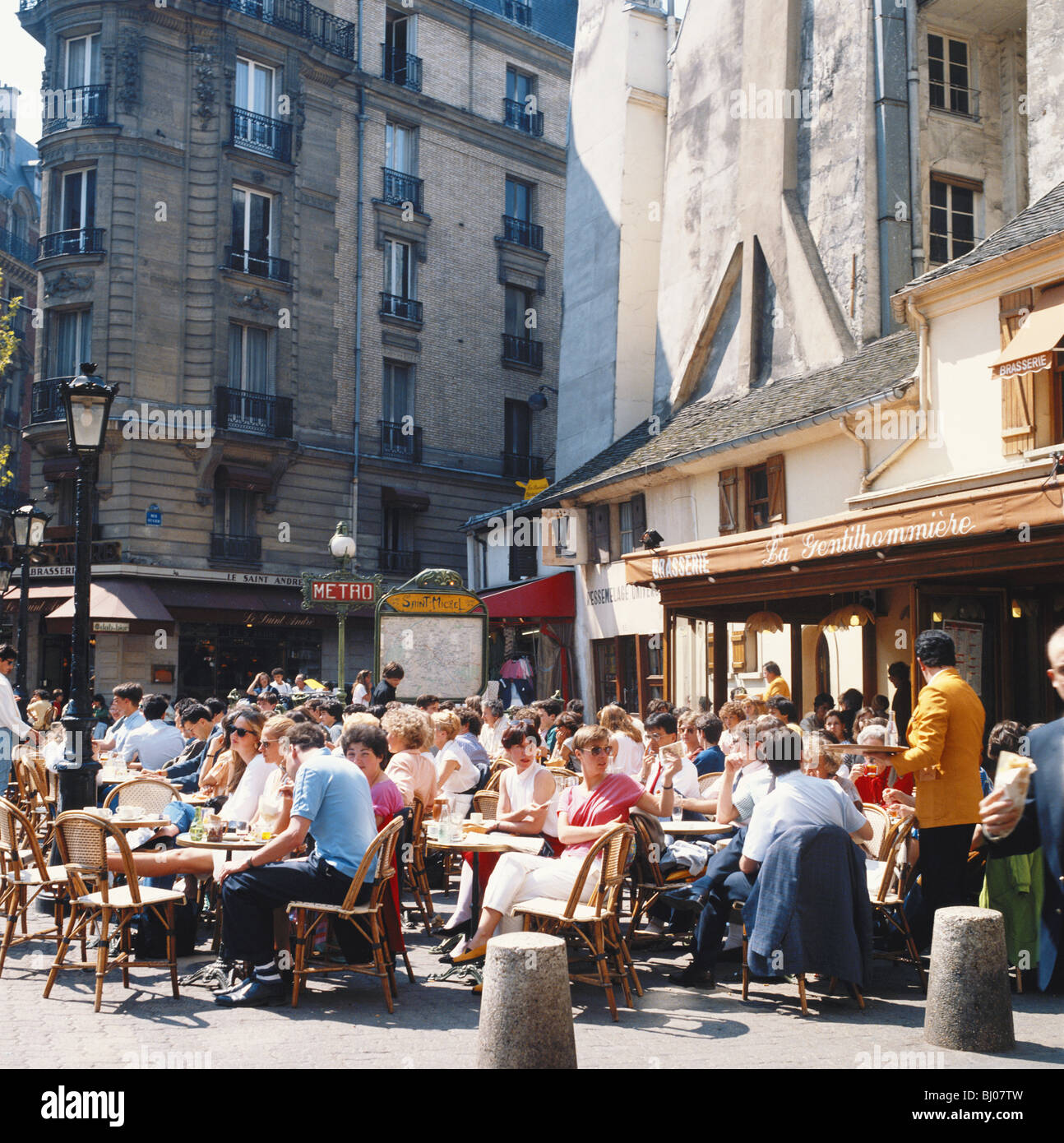Paris Rive Gauche Café, Rue Saint-Michel, Frankreich Stockfoto