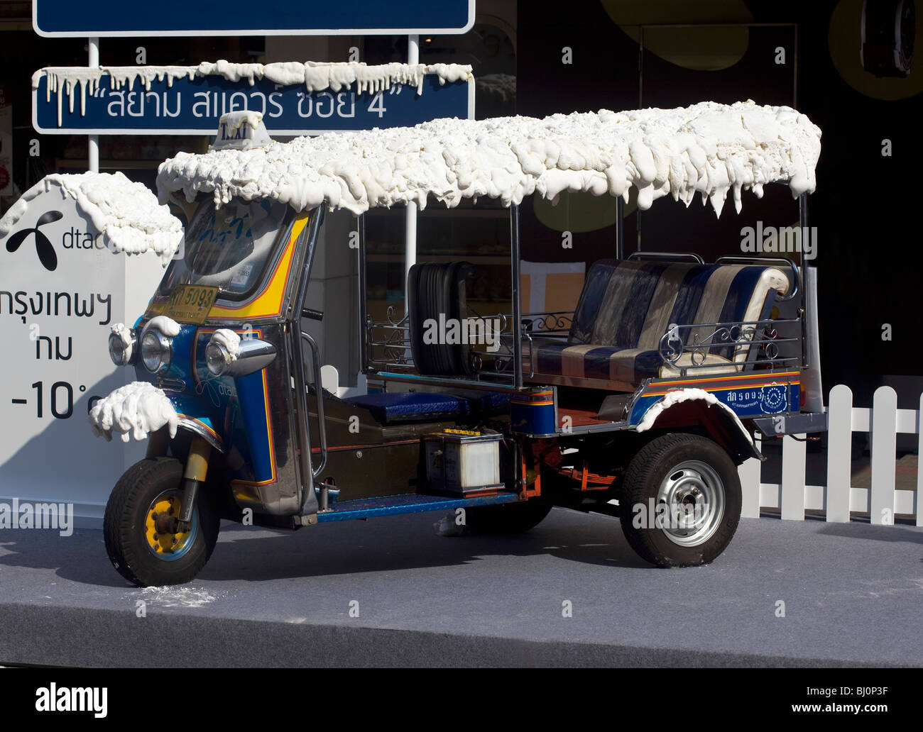 Schnee bedeckt Tuk Tuk Bangok Thailand Stockfoto