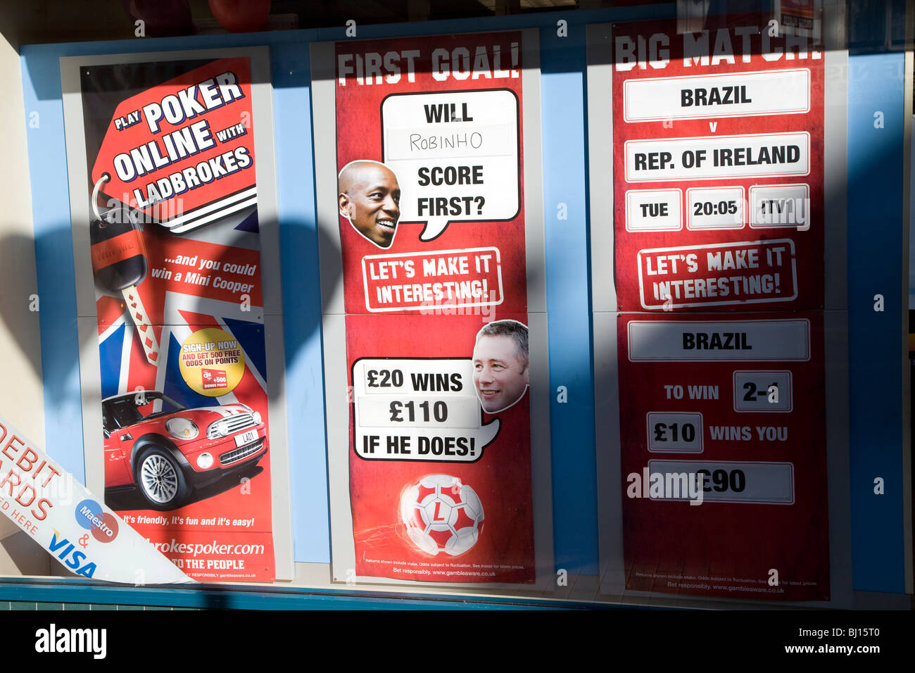 Shop-Fenster Anzeige Fußball-Wetten Wetten UK Stockfoto
