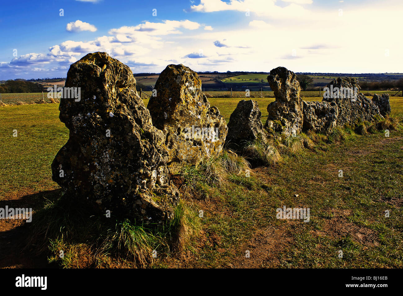 Rollright Stones antike Stätte Oxfordshire Warwickshire England Könige Männer Stein Kreis King Stone neolithischen zeremonielle Stein Stockfoto
