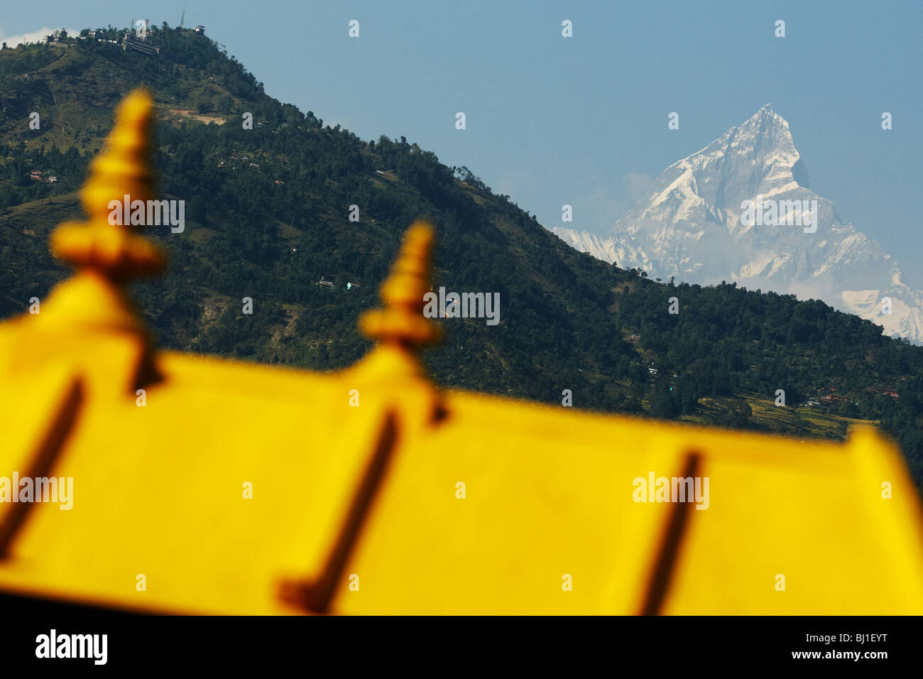Blick auf Fishtail Mountain in Pokhara, Nepal auf Montag, 26. Oktober 2009. Stockfoto