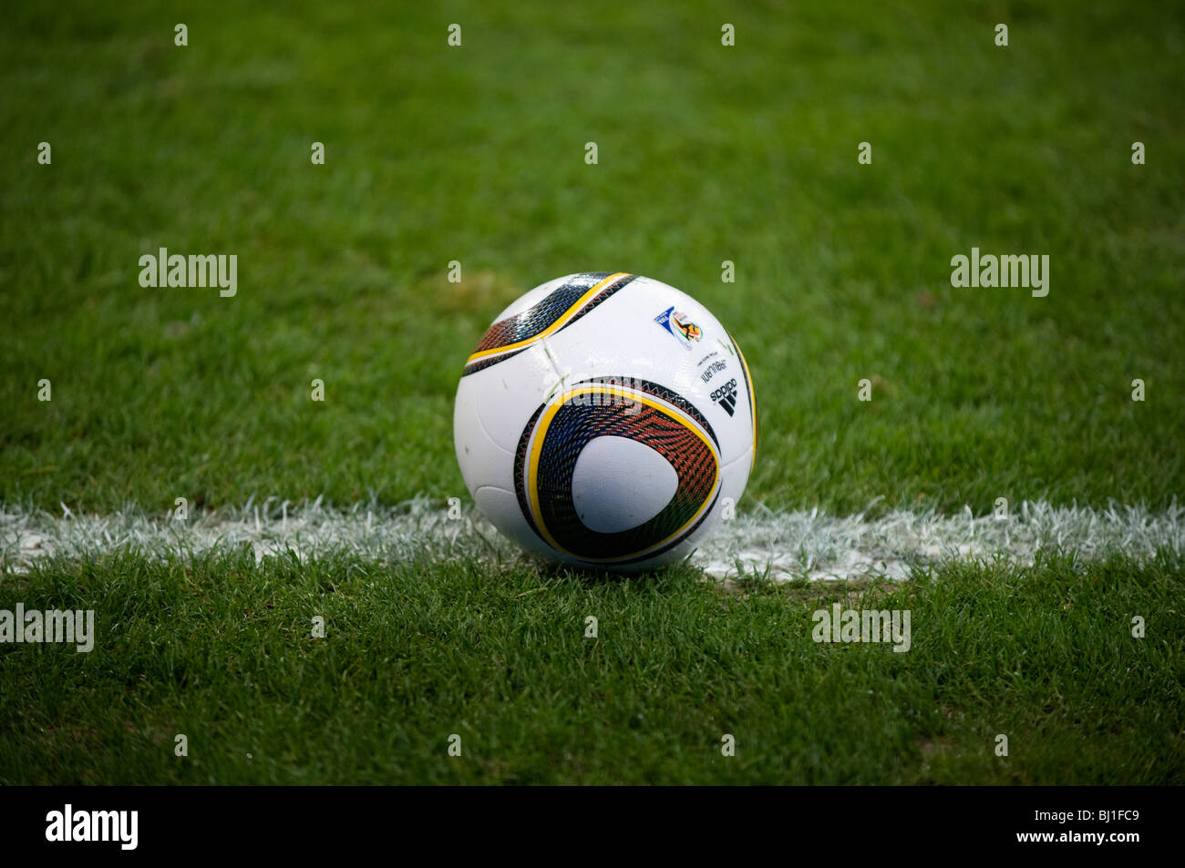 Offizieller Spielball der FIFA WM 2010 in Südafrika, Jabulani. Stockfoto