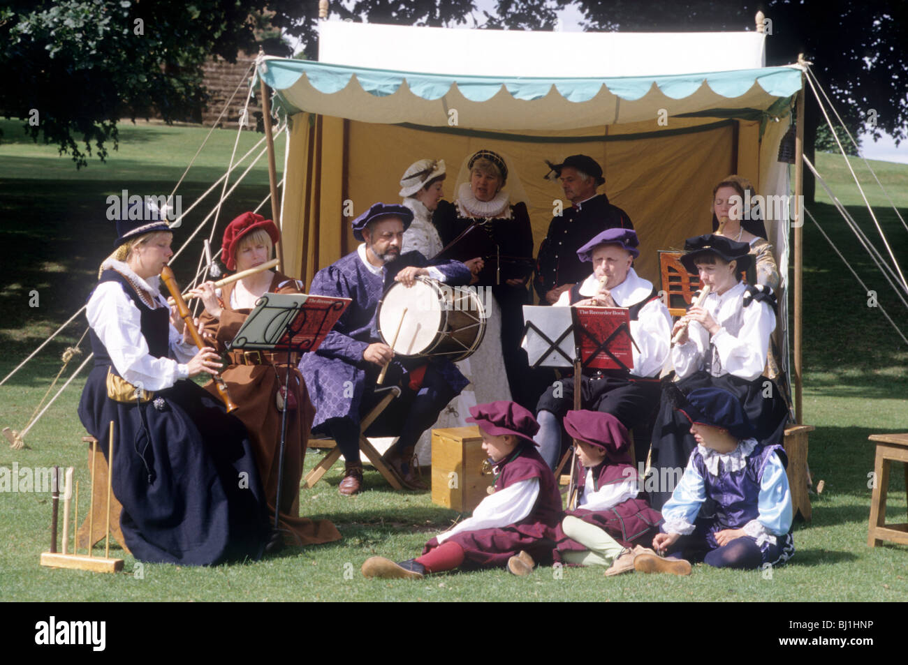Musikern Stuart Periode Reenactment 17. Jahrhundert Englisch britische Geschichte Musikinstrument Musiker musikalische Menschen Stockfoto
