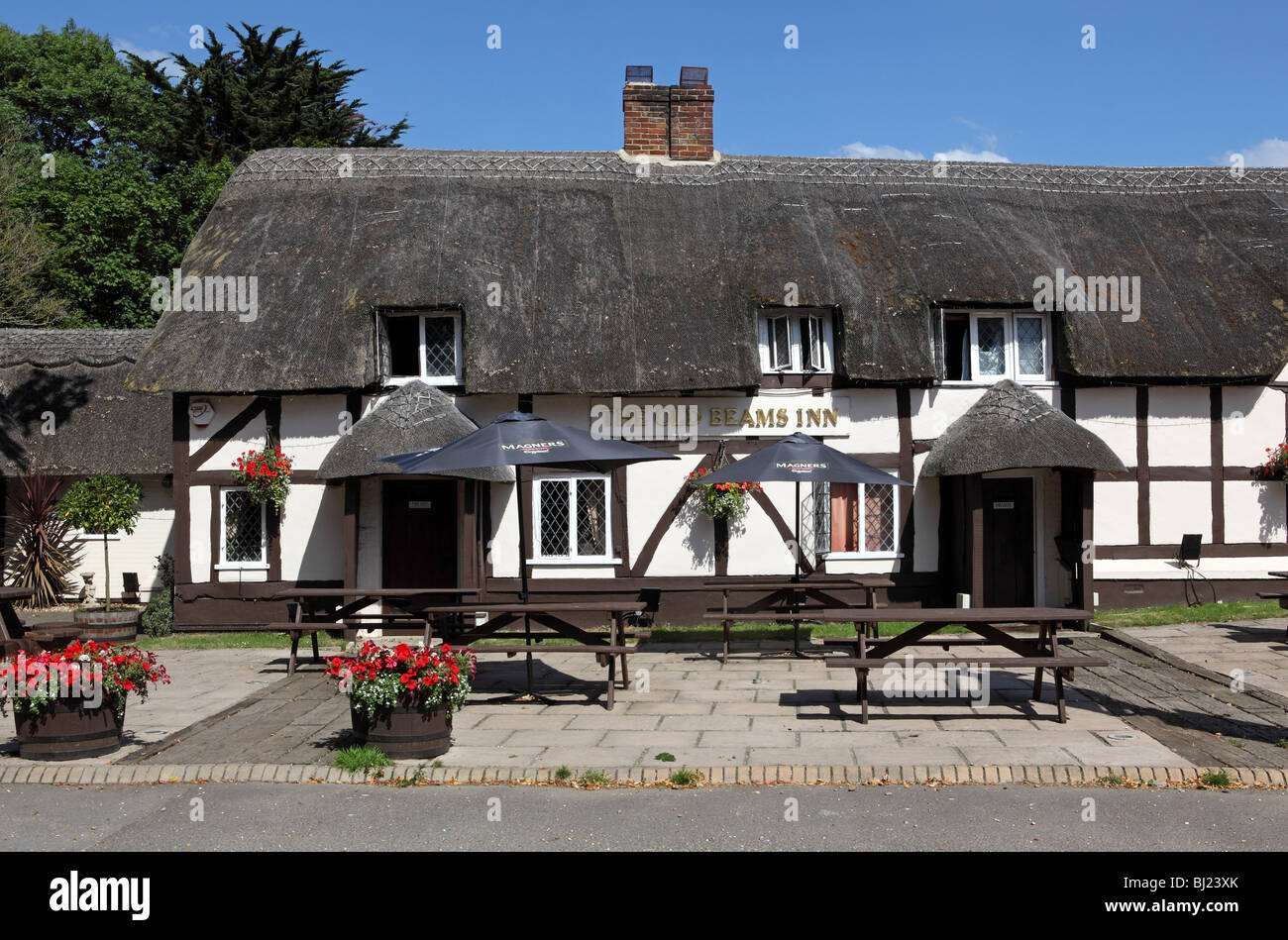 New Forest, Ibsley, alte Balken Inn Stockfoto