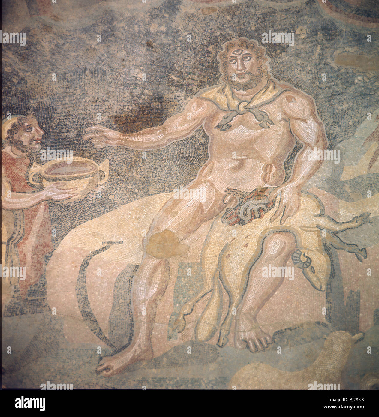 Piazza Armerina Sizilien Mosaik in der Villa Romana zeigt Odysseus Angebot Wein zu Polyphemus 3. und 4. Jahrhundert Stockfoto