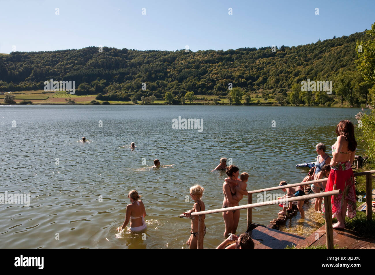 Strand, See Meerfelder Maar, Eifel, Rheinland-Pfalz, Deutschland ...