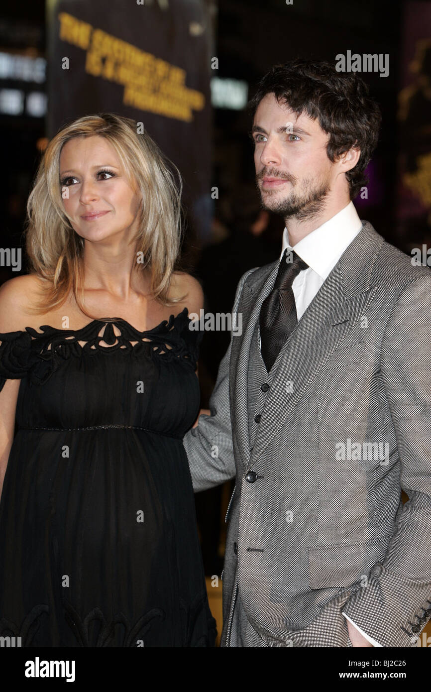 MATTHEW GOODE & Gast WATCHMEN FILM PREMIERE ODEON LEICESTER SQUARE Kino LONDON am LEICESTER SQUARE LONDON ENGLAND 23 Februar Stockfoto