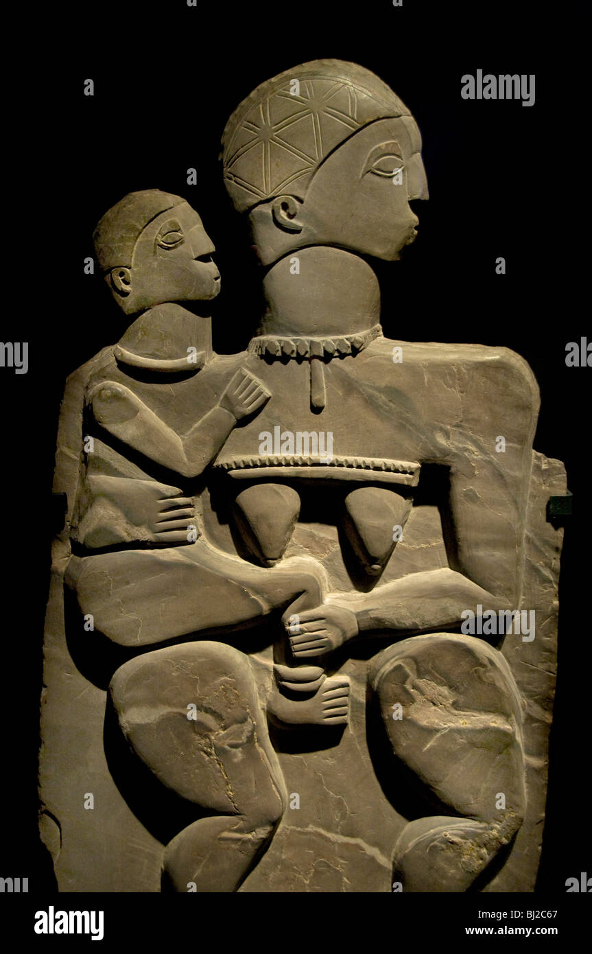 Mutter Sohn Tochter Kongo Kinshasa Zaire Kunst Afrika 1850 / 1900 Stockfoto