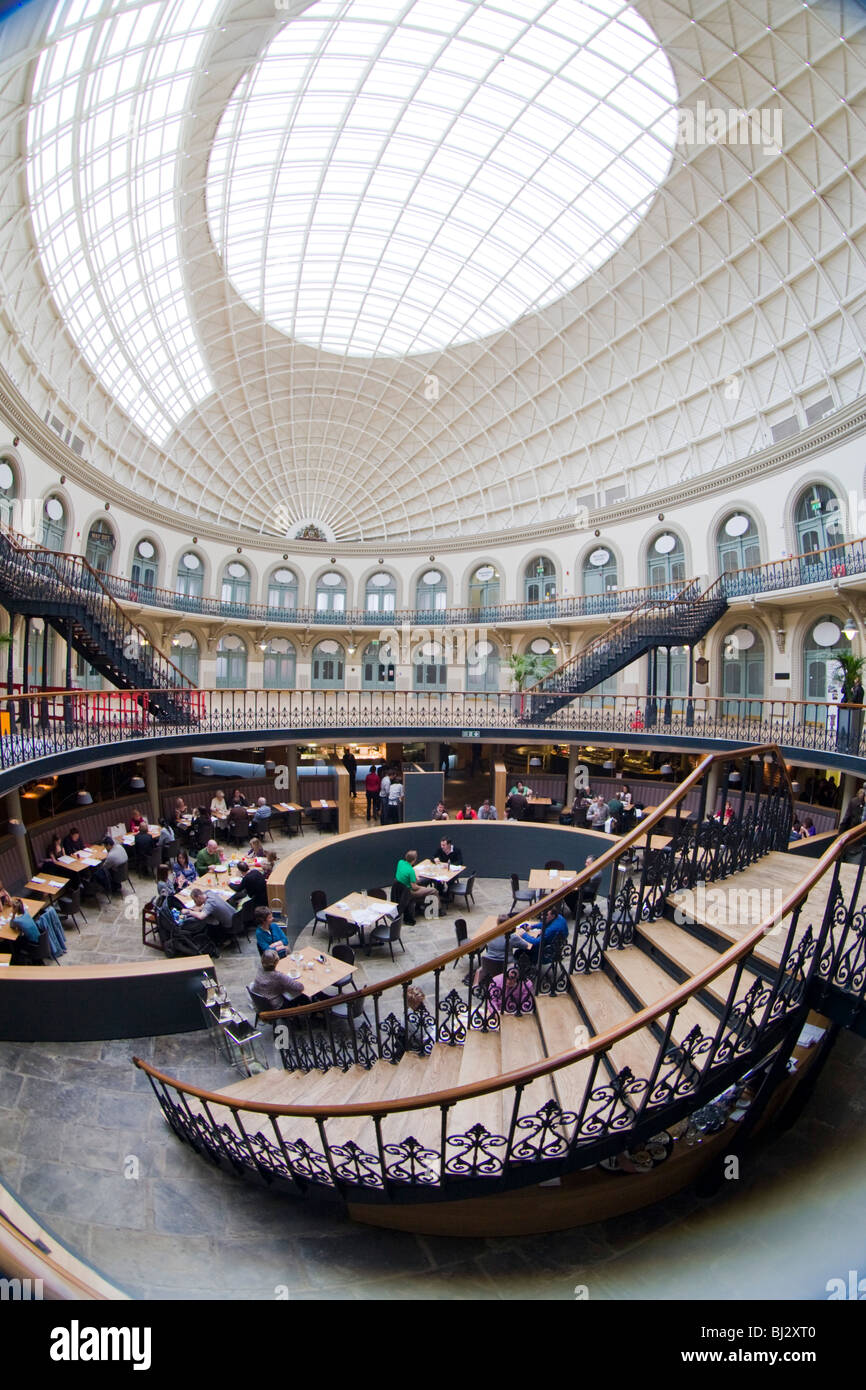 Innere des Corn Exchange, Leeds, UK Stockfoto