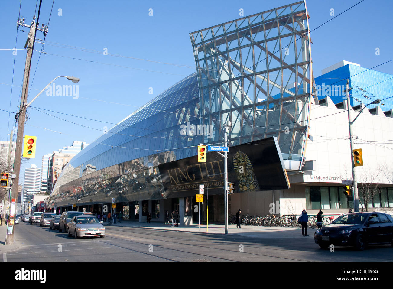 Außerhalb der Art Gallery of Ontario (AGO) entlang der Dundas Street in Toronto Ontario Kanada Stockfoto