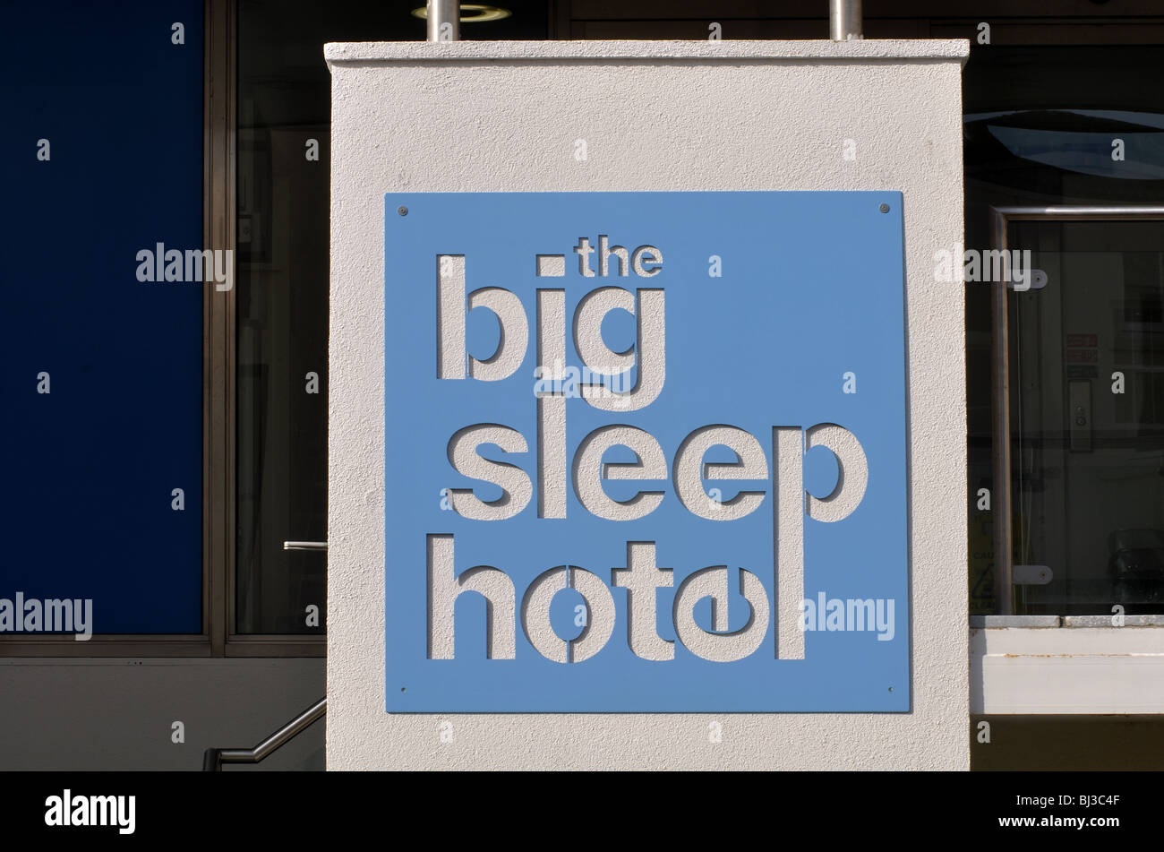 Big Sleep Hotel Schild, Cheltenham Spa, Gloucestershire, England, UK Stockfoto