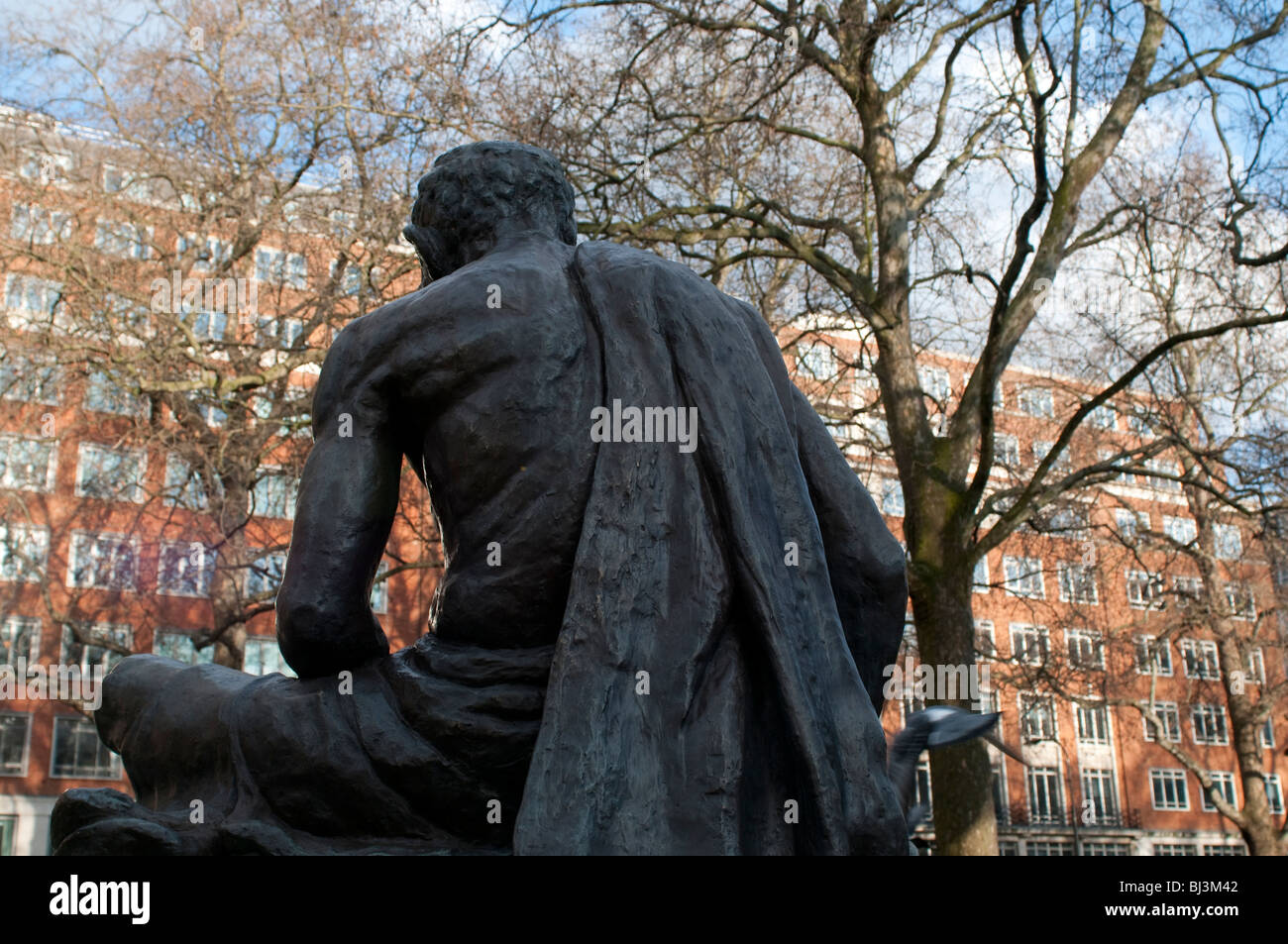 Statue von Mahatma Gandhi in Tavistock Square Gardens, Bloomsbury, Camden, London, UK Stockfoto