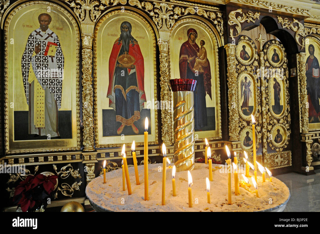 Symbole, brennende Kerzen, Russisch-orthodoxe Kirche, Altea, Costa Blanca, Alicante Provinz, Spanien, Europa Stockfoto