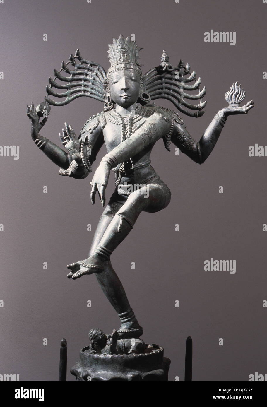 Natajara, der Hindu-Herr des Tanzes, eine Darstellung des Lords Shiva als der kosmische Tänzer, Indian. Künstler: Werner Forman Stockfoto