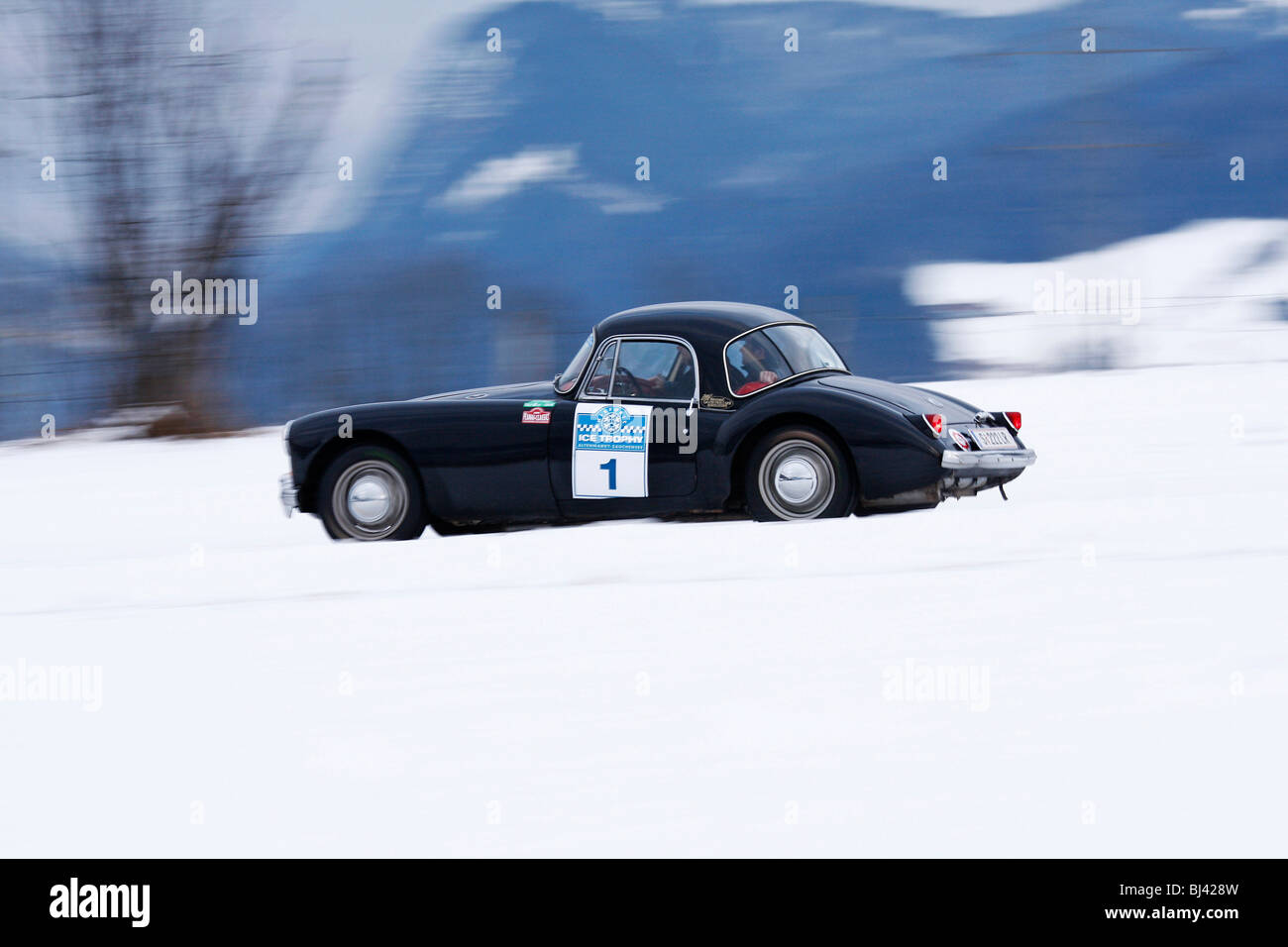 MG A, erbaut 1957, Oldtimer winter Rennen, Historic Ice Trophy 2010, Altenmarkt Im Pongau, Salzburg, Austria, Europe Stockfoto