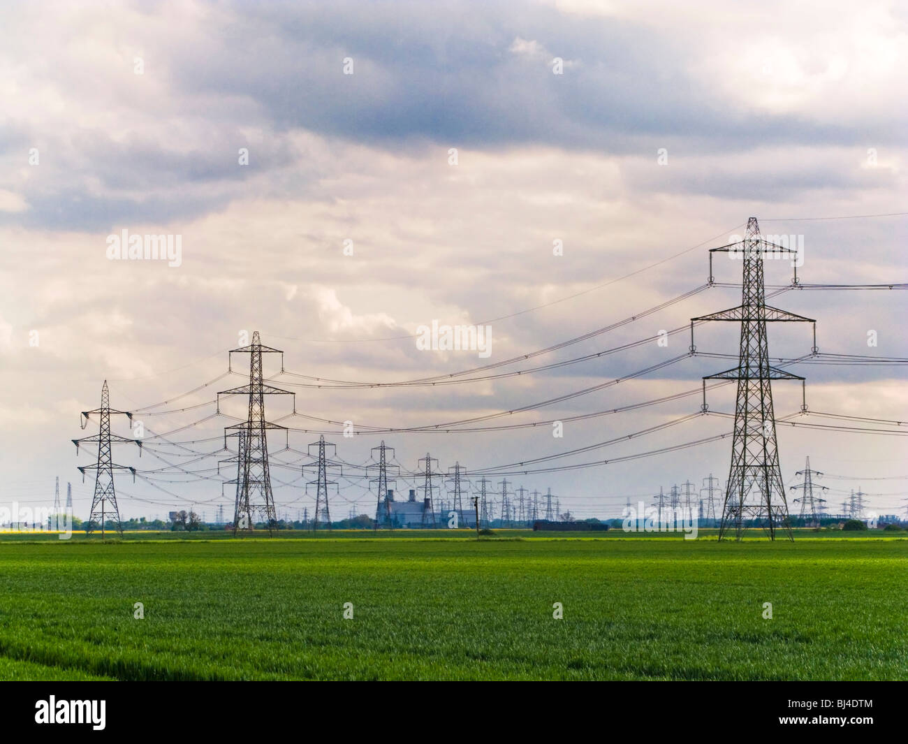 Strommasten UK Stockfoto