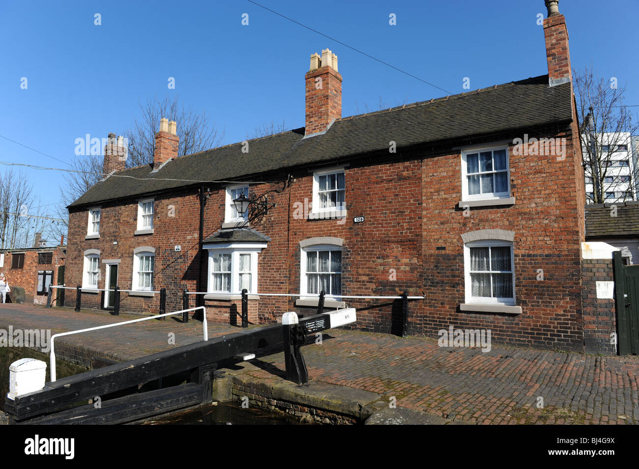 Sperren Sie Keepers Ferienhäuser am Kanal am breiten Street Basin Wolverhampton Uk Stockfoto