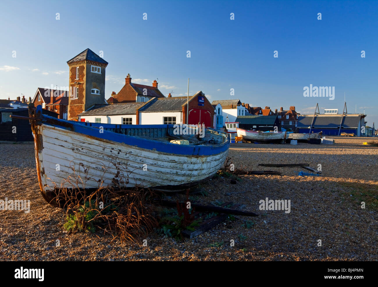 Der Strand von Aldeburgh ein Fischerdorf in Suffolk East Anglia England UK einst die Heimat des Komponisten Benjamin Britten Stockfoto