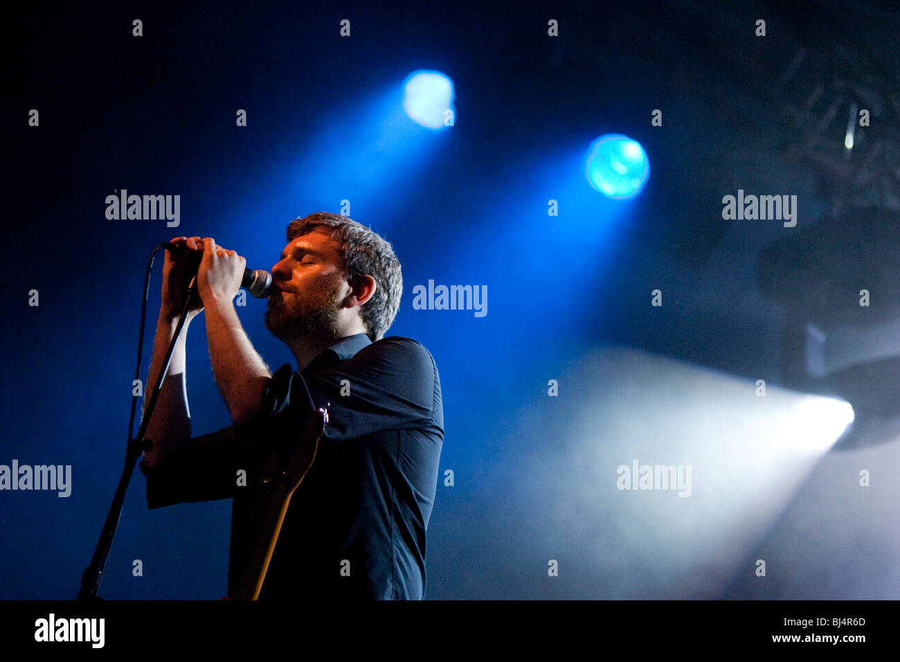 Chris Wicky, live Sänger und Frontmann der Schweizer Rockband Favez beim Openquer Musikfestival in Zell am See, Luzern, Schweiz Stockfoto