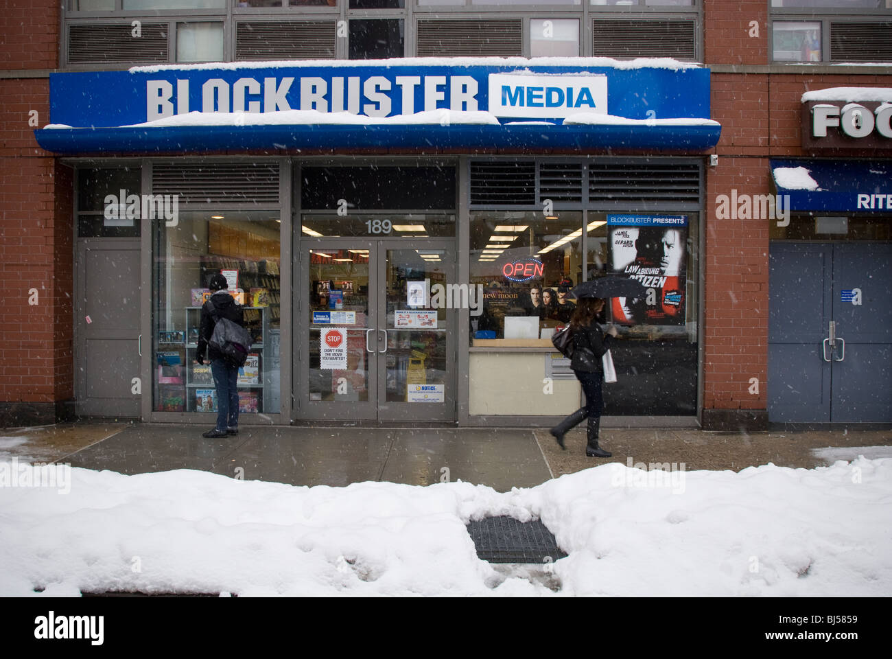 Ein Blockbuster Video Store im New Yorker Stadtteil Chelsea ist auf Freitag, 26. Februar 2010 zu sehen. (© Richard B. Levine) Stockfoto