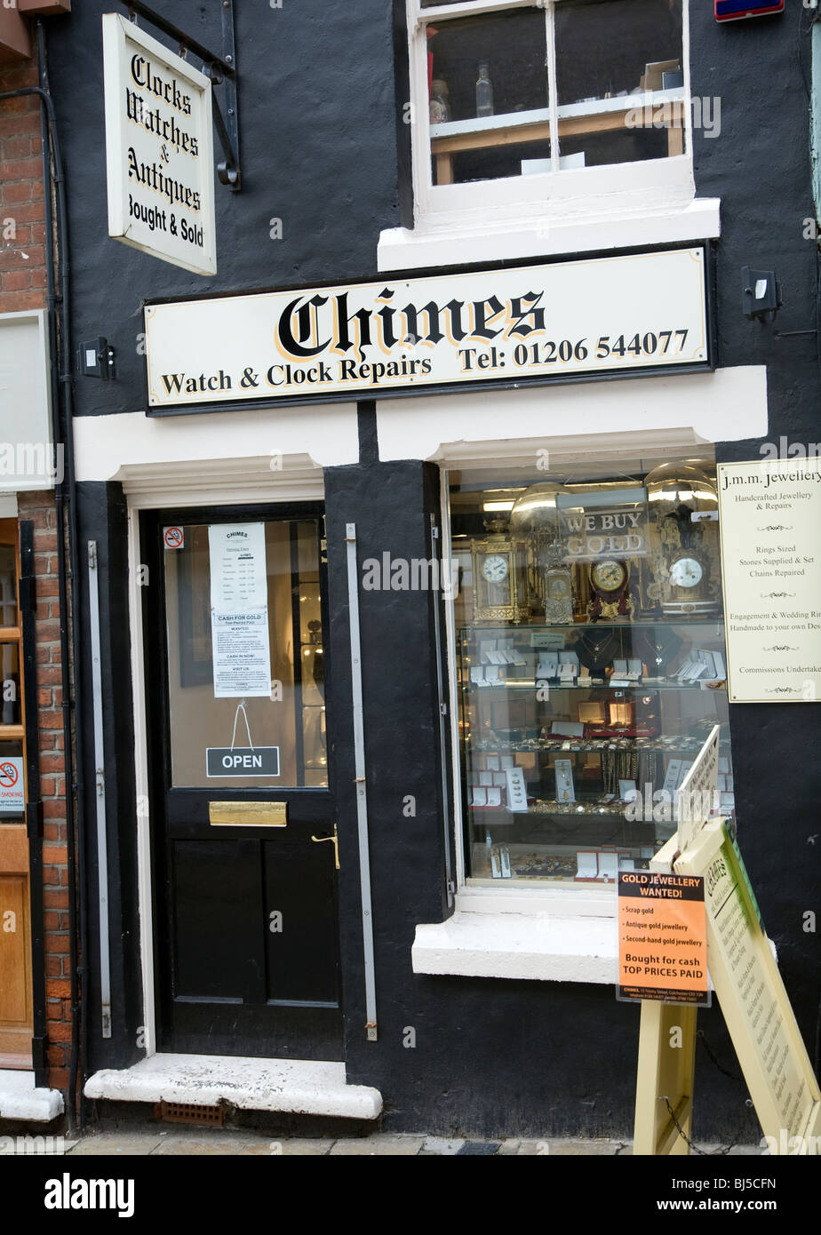 Glockenspiel Uhrenindustrie Reparaturen shop Trinity Street, Colchester, Essex, England Stockfoto