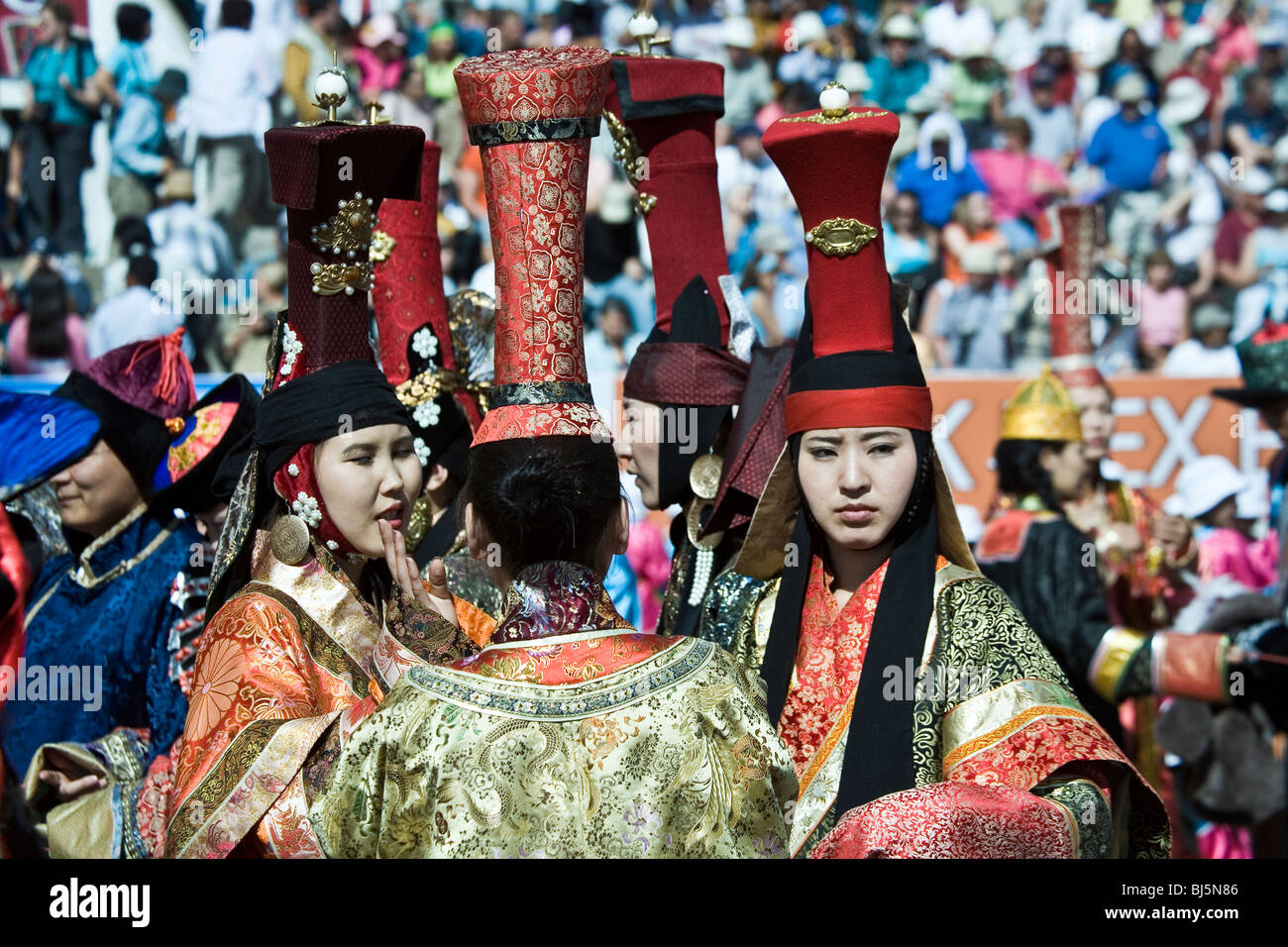 Mongolen don die Tracht des Landes 20 verschiedene ethnische Gruppen Naadam Festival Ulaan Bator Mongolei Asia Stockfoto