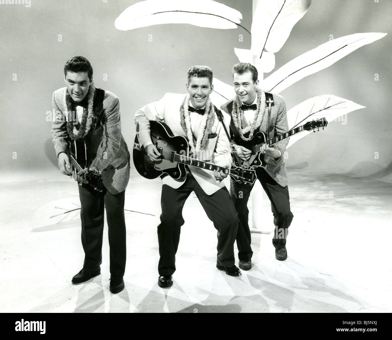 BUDDY WAYNE KNOX - US-Rock-Musiker (1933-1999).  Hier (Mitte) spielt sich selbst in dem 1957 Warner Film "Jamboree" Stockfoto