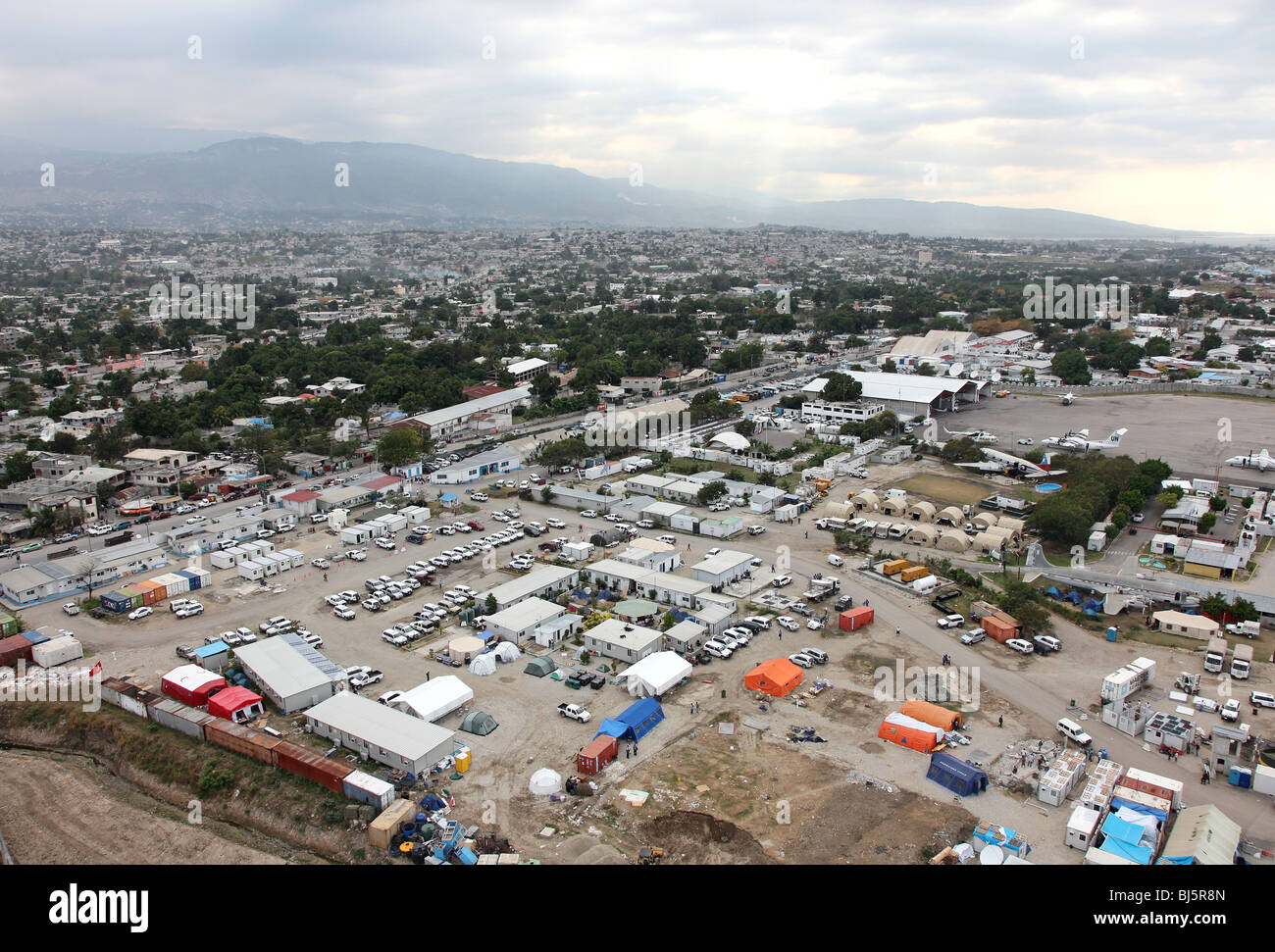 Antenne des UN Logistik Basis Port au Prince Haiti Stockfoto