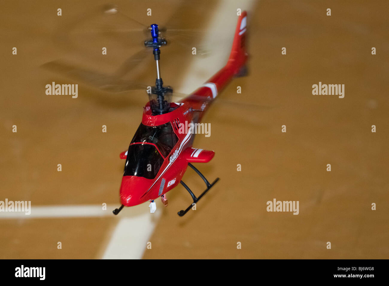 Einen ferngesteuerten Hubschrauber Stockfoto