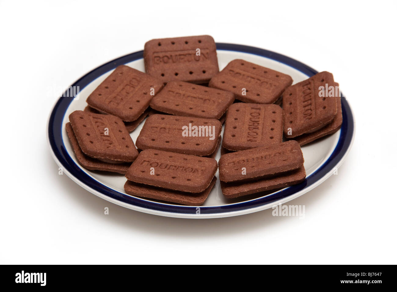 Schokolade Bourbon Kekse isoliert auf einem weißen Studio-Hintergrund. Stockfoto