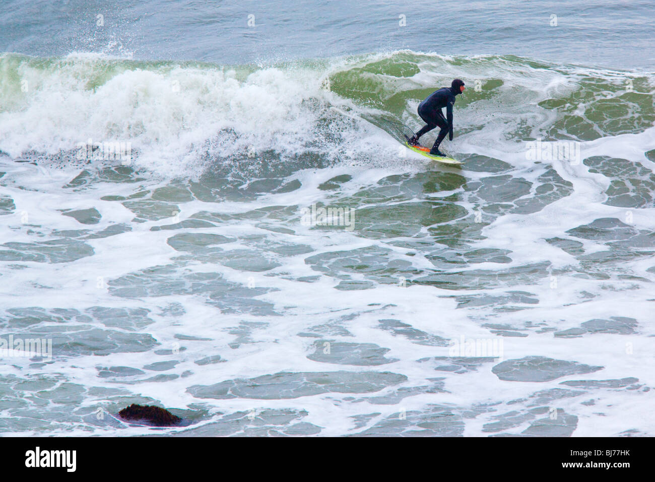 Surfen von Montauk auf Long Island, New York Stockfoto