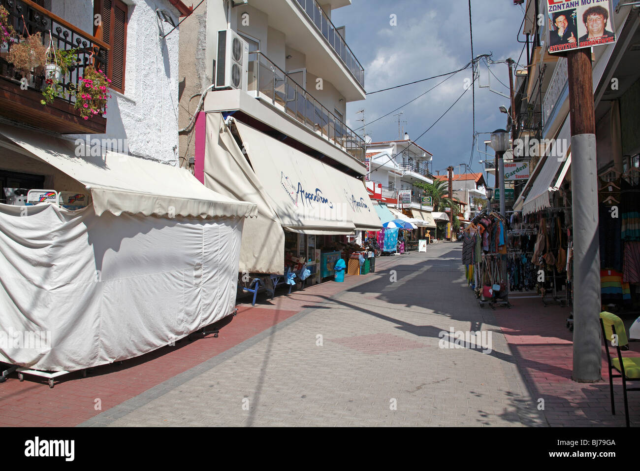 Ruhige Straße Szene, Potos, Thassos, Griechenland, September 2009 Stockfoto