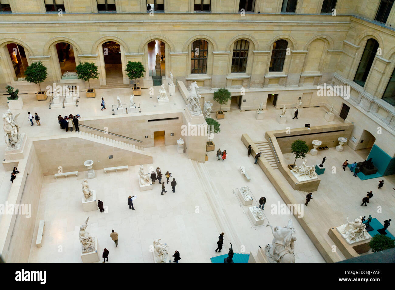 Innenhof des Louvre Museums / Musée / Palais du Louvre. Paris, Frankreich. Stockfoto