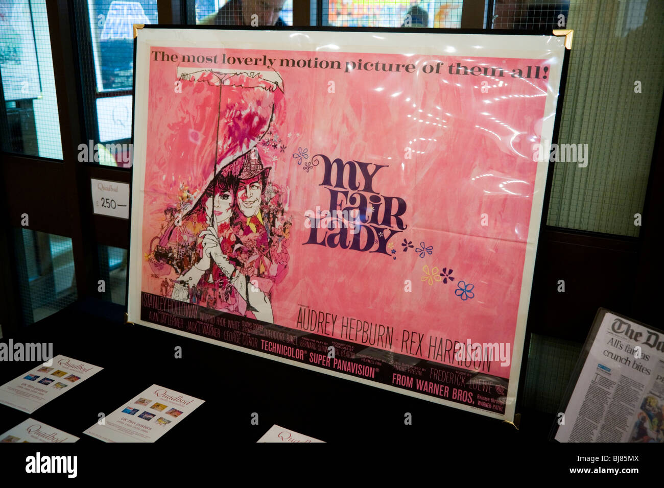 Plakat aus dem Film My Fair Lady auf der & Kunst Antiquitäten Messe, Kensington Town Hall. London. UK Stockfoto