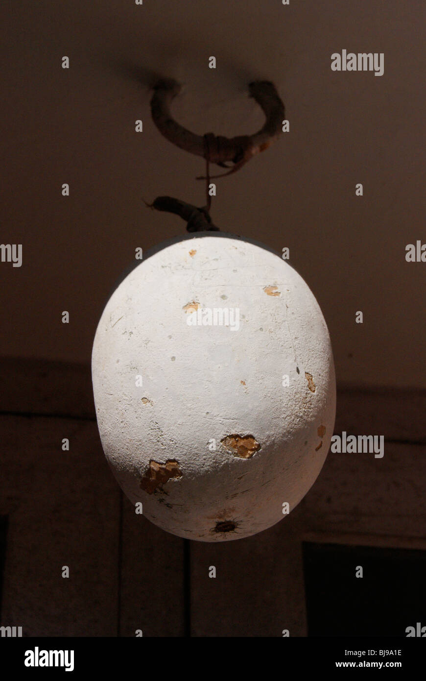 Hängende Painted Gemüse vor Hindu Haus als eine Tradition der Hindus.Scene aus traditionellen alten hinduistischen Familie Indien, Kerala Stockfoto